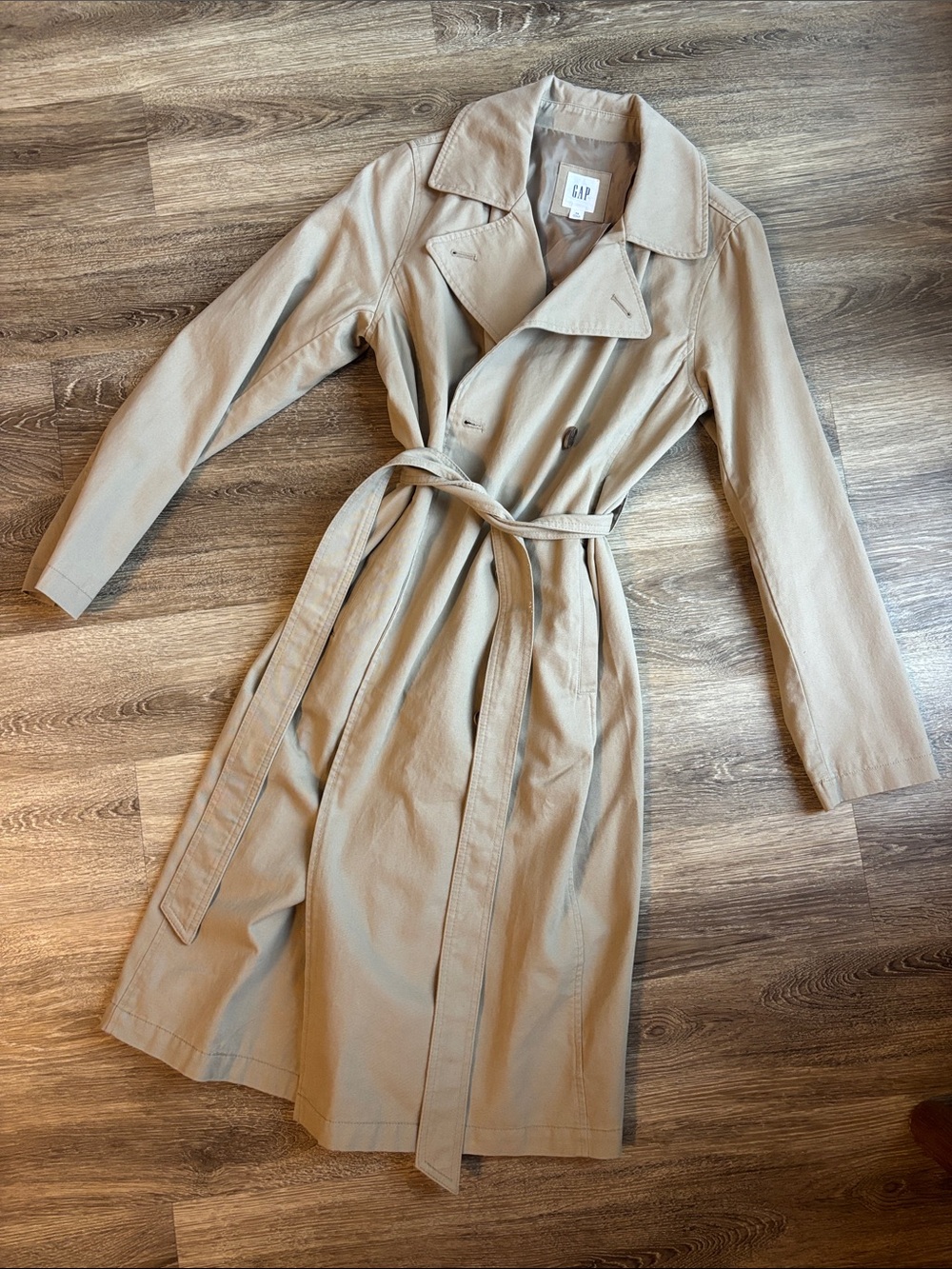 GAP Women's Tan Double-Breasted Trench Coat with Belt